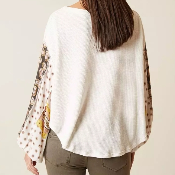 Free People Ivory "Blossom" Thermal Size M - Picture 2 of 5